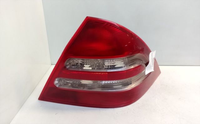 MERCEDES 2038200264R Piloto trasero derecho  comprar en Ponferrada