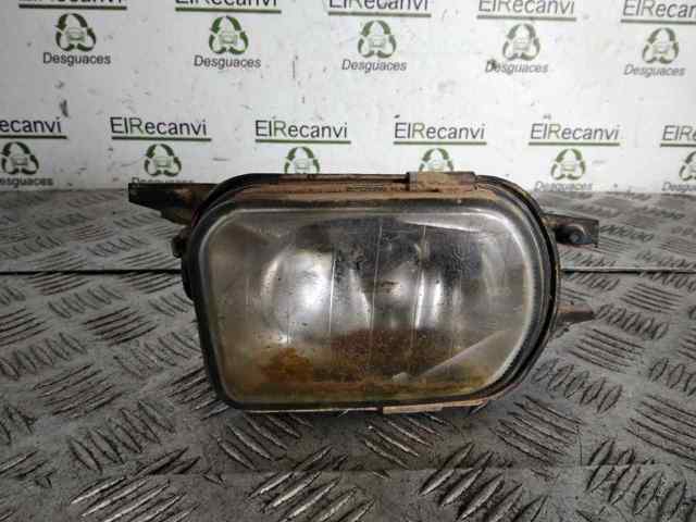 2038201156 MERCEDES Luz antiniebla izquierdo  en stock Huelva