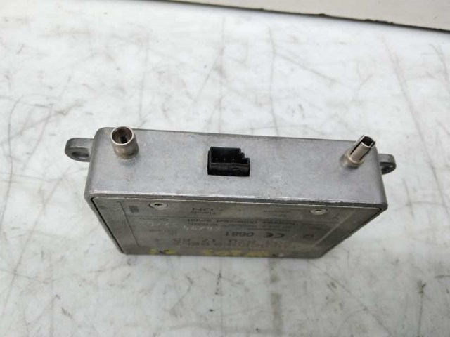 2038201785 Amplificador de señal de antena  en stock Castellón