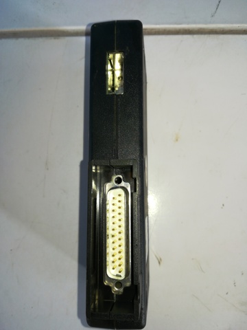 2038201785 MERCEDES Amplificador de señal de antena  en stock Huelva