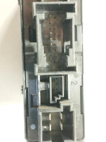 MERCEDES 2038202185 Módulo de confort de la puerta trasera  en stock Terrassa