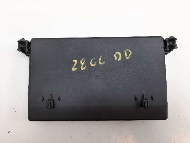 2038205626 MERCEDES Unidad de confort de la puerta delantera  disponible Ourense