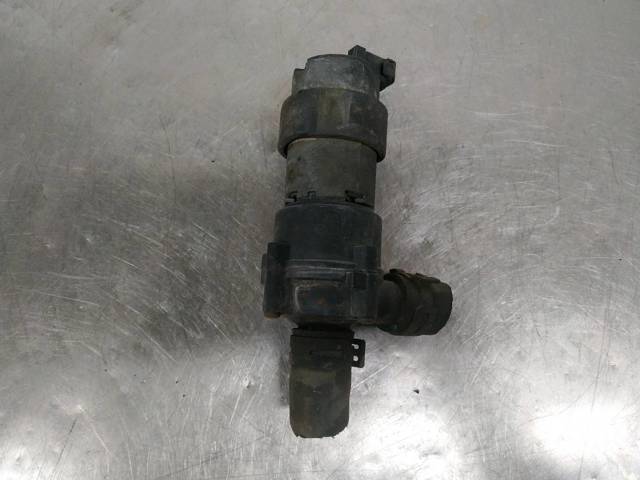 2038350064 MERCEDES Bomba de agua eléctrica auxiliar  en stock Gandía