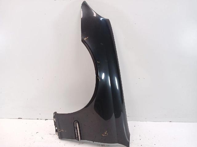 Aleta delantera izquierda Mercedes C  desde 97,62 €