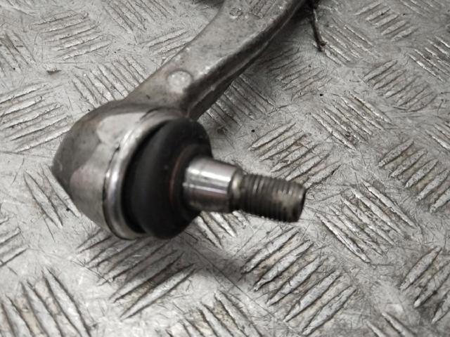 2043301911 MERCEDES Brazo inferior izquierdo de la suspensión delantera  disponible Ourense