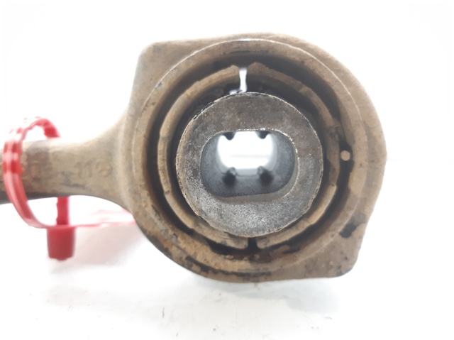 2043301911 MERCEDES Brazo inferior izquierdo de la suspensión delantera  en stock Córdoba