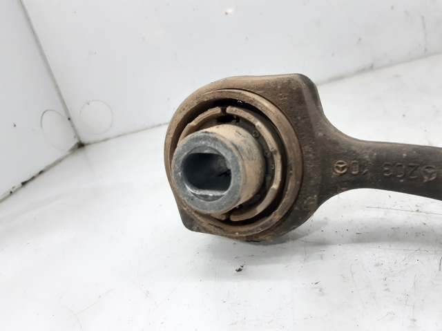 2043301911 MERCEDES Brazo inferior izquierdo de la suspensión delantera comprar Madrid