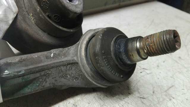 2043306711 Brazo inferior izquierdo de la suspensión delantera  en stock Castellón