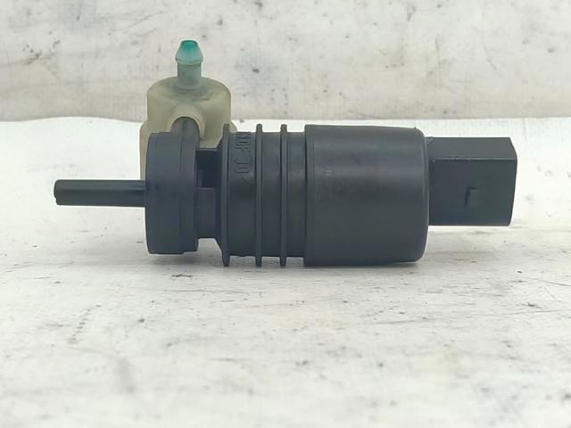 2048660221 Bomba-motor de limpiaparabrisas delantero/trasero  disponible Málaga