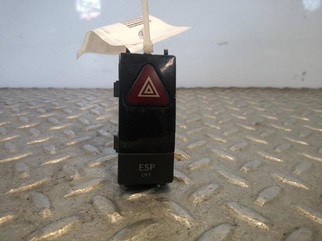 Boton de luz de emergencía para Mercedes C W204