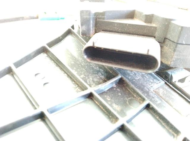 FORD 2053473 Cerradura de la puerta trasera derecha comprar Tarragona