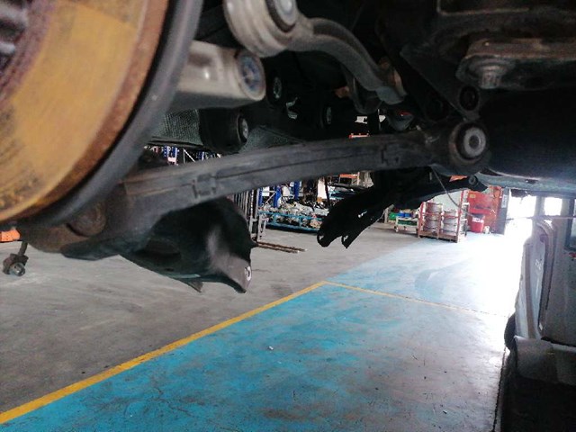 Brazo suspension inferior trasero derecho para mercedes-benz clase c t-model c 220 bluetec / d (205.204) 651921 2053506303
