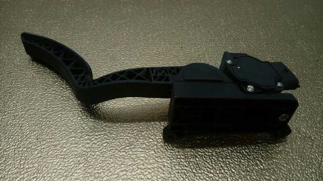 2055009000 Pedal del acelerador  disponible Burgos