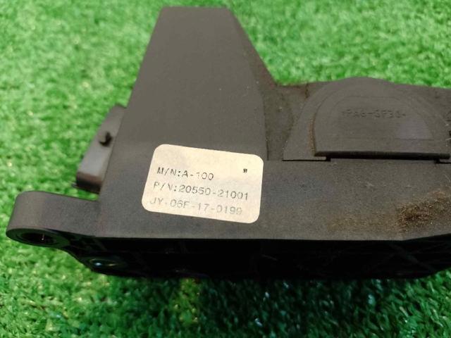 2055021001 SSANG YONG Pedal del acelerador comprar Alcalá