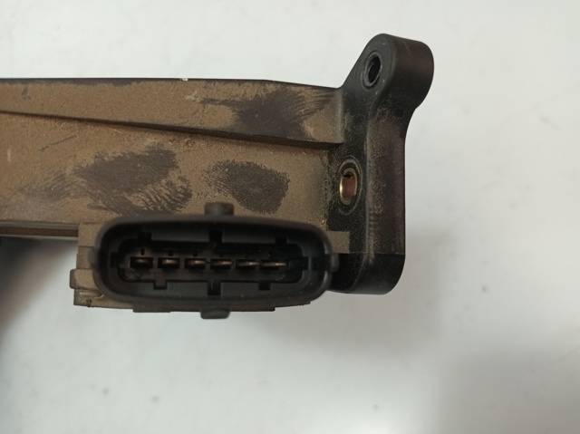 2055021001 Pedal del acelerador  disponible Utrera