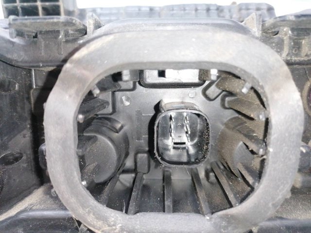 2069551 FORD Piloto trasero derecho  comprar en Lleida