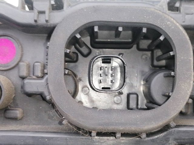 2069626 FORD Piloto trasero izquierdo  en stock Gandía