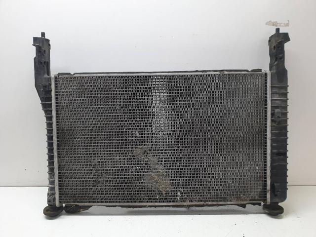 Radiador de agua 20777046 GM