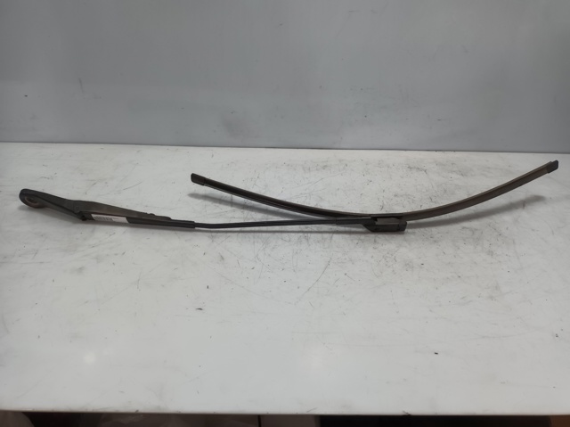 Precio del repuesto Brazo del limpiaparabrisas, lavado de parabrisas, luna delantera Zafira  monovolumen