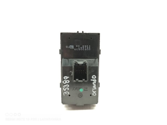 20830838 GM Interruptor de elevalunas delantera izquierda  en stock Huelva