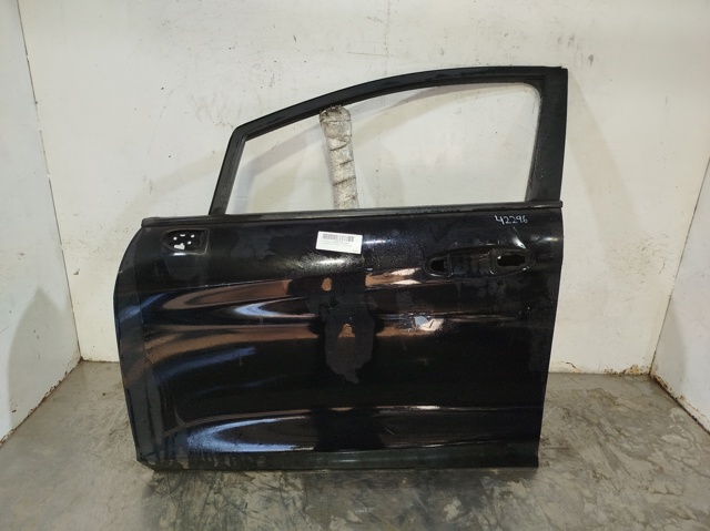 Comprar Puerta delantera izquierda Ford Fiesta VII  a bajo precio