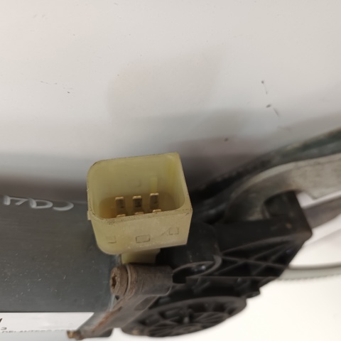 Comprar Mecanismo de elevalunas de la puerta delantera derecha Mercedes CLK  C208 a bajo precio