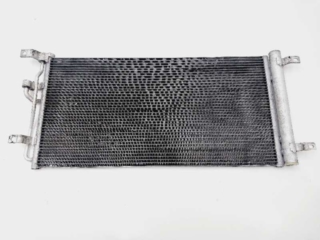 Radiador de aire acondicionado 20874703 GM