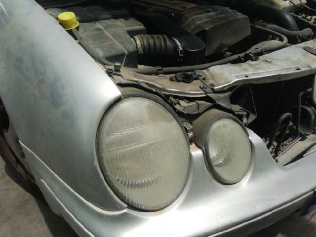 Faro delantero derecho Mercedes CLK  (C208)