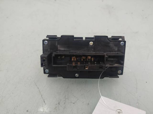 Boton de luz de emergencía para Mercedes C S202
