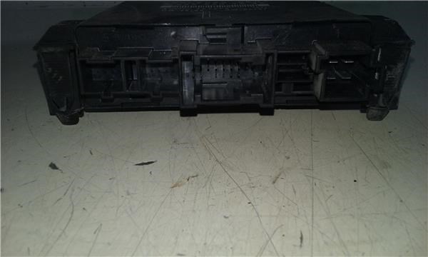 2088201326 MERCEDES Unidad de confort de la puerta delantera  en stock Gandía
