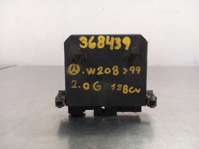 2088201326 MERCEDES Unidad de confort de la puerta delantera  en stock Gandía