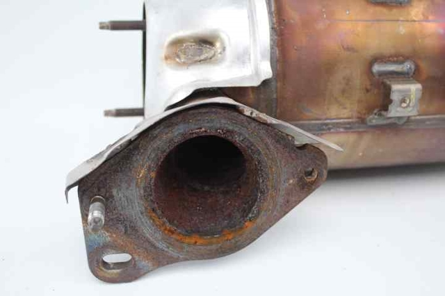 RENAULT 208A00506R Catalizador  disponible Valladolid