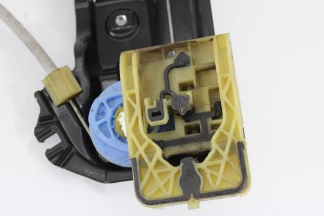 OPEL 20951582 Motor del elevalunas de la puerta delantera derecha  comprar en Murcia