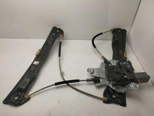 20951582 Motor del elevalunas de la puerta delantera derecha  en stock Sabadell