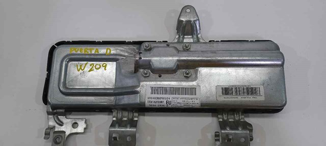 2098601305 Mercedes