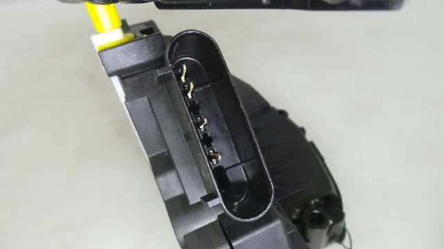 2099461 FORD Cerradura de puerta trasera izquierda  comprar en Jaén