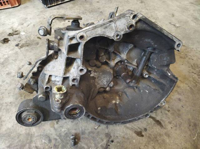 20CE28 Caja de cambios manual completa  disponible Utrera