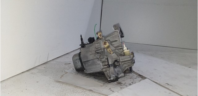20CE89 PEUGEOT Caja de cambios  en stock Huelva