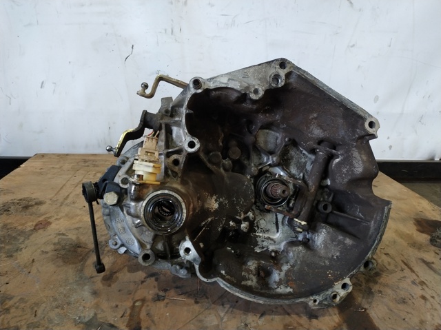 20CE89 Peugeot/Citroen