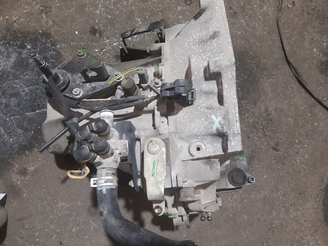 PEUGEOT 20CN39 Caja de cambios manual completa  disponible Valladolid