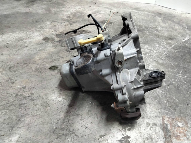 PEUGEOT 20CQ13 Caja de cambios manual completa  disponible Valladolid