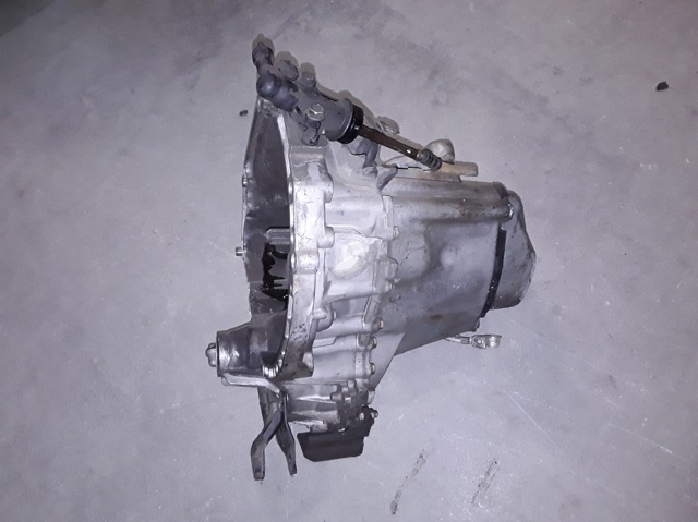 20CQ13 PEUGEOT Caja de cambios  en stock Huelva