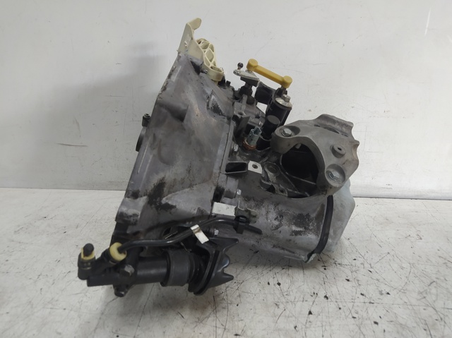 PEUGEOT 20CQ74 Caja de cambios manual completa  comprar en Ponferrada