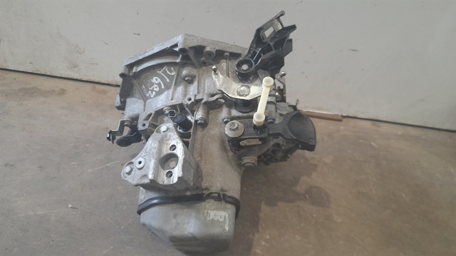 20CQ87 Peugeot/Citroen