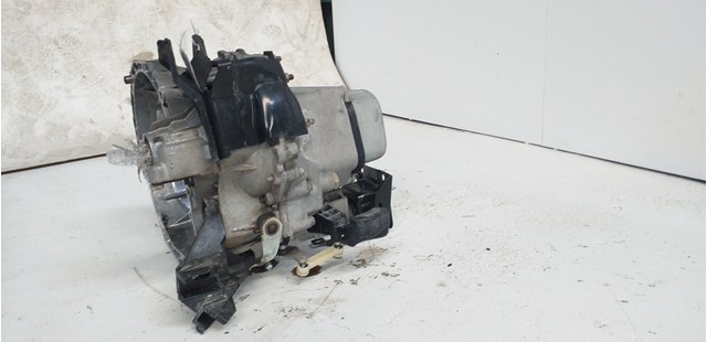 20CQ88 PEUGEOT Caja de cambios  en stock Huelva