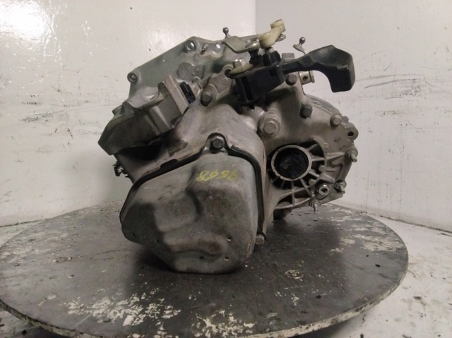 Caja de cambios mecánica, completa Peugeot 208 CA, CC