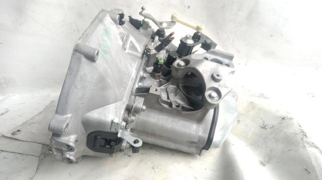 Caja de cambios mecánica, completa Peugeot 208 CA, CC