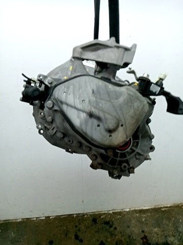 Caja de cambios mecánica, completa Peugeot 208 CA, CC