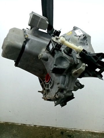 Caja de cambios mecánica, completa Peugeot 208 CA, CC