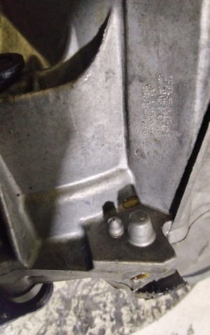 Caja de cambios mecánica, completa Peugeot 208 CA, CC